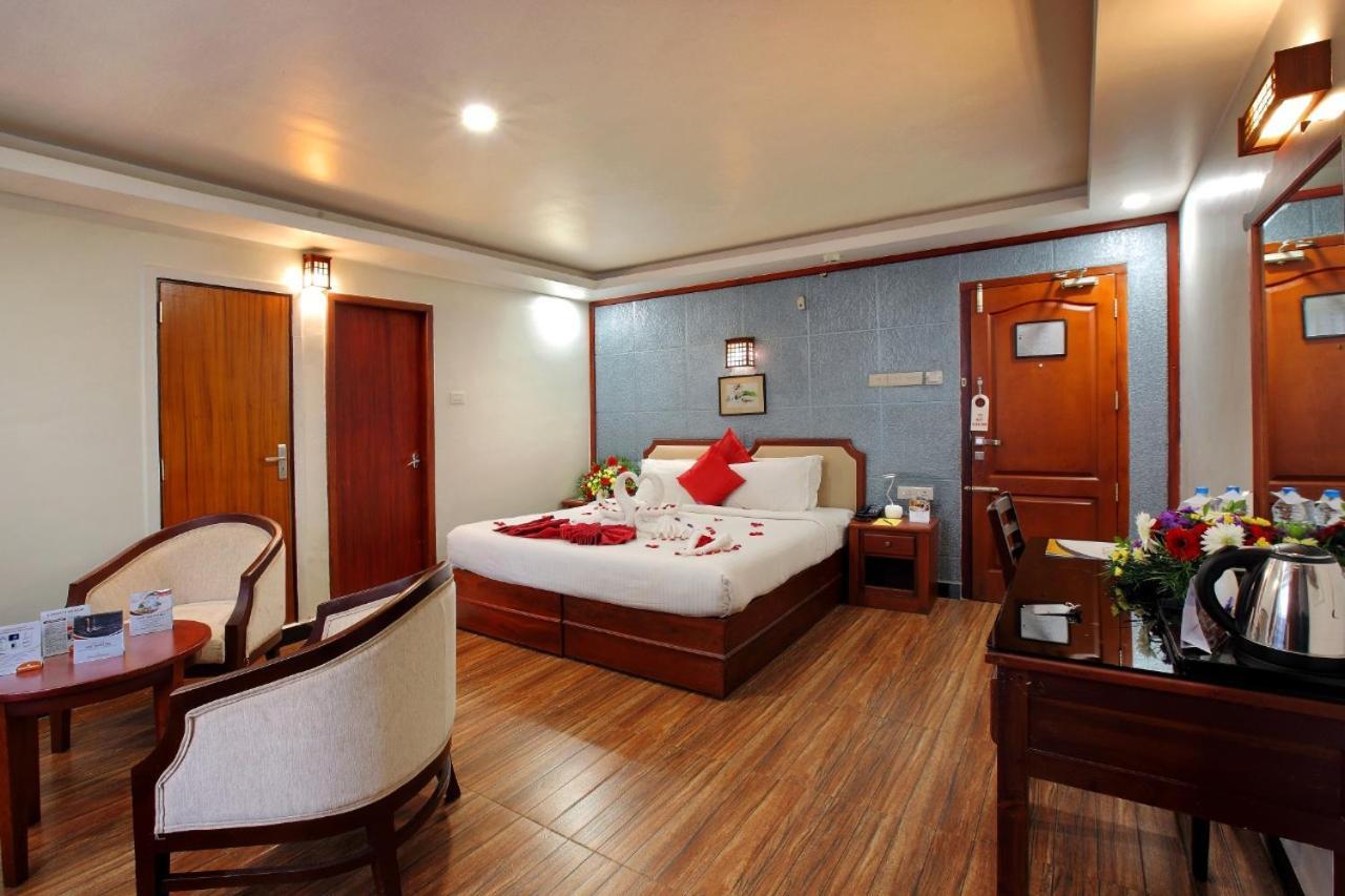 Tāmarakulam Sreevalsam Residency Kulanada酒店 外观 照片