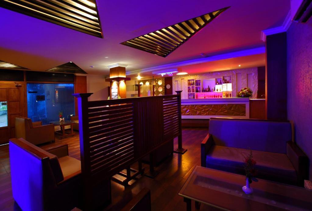 Tāmarakulam Sreevalsam Residency Kulanada酒店 外观 照片