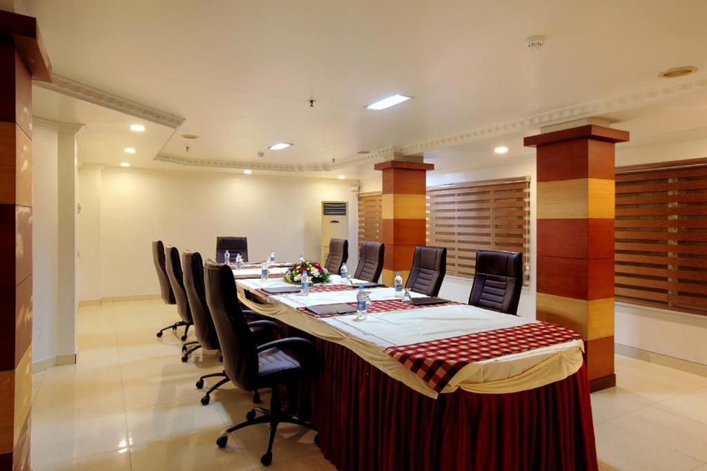 Tāmarakulam Sreevalsam Residency Kulanada酒店 外观 照片